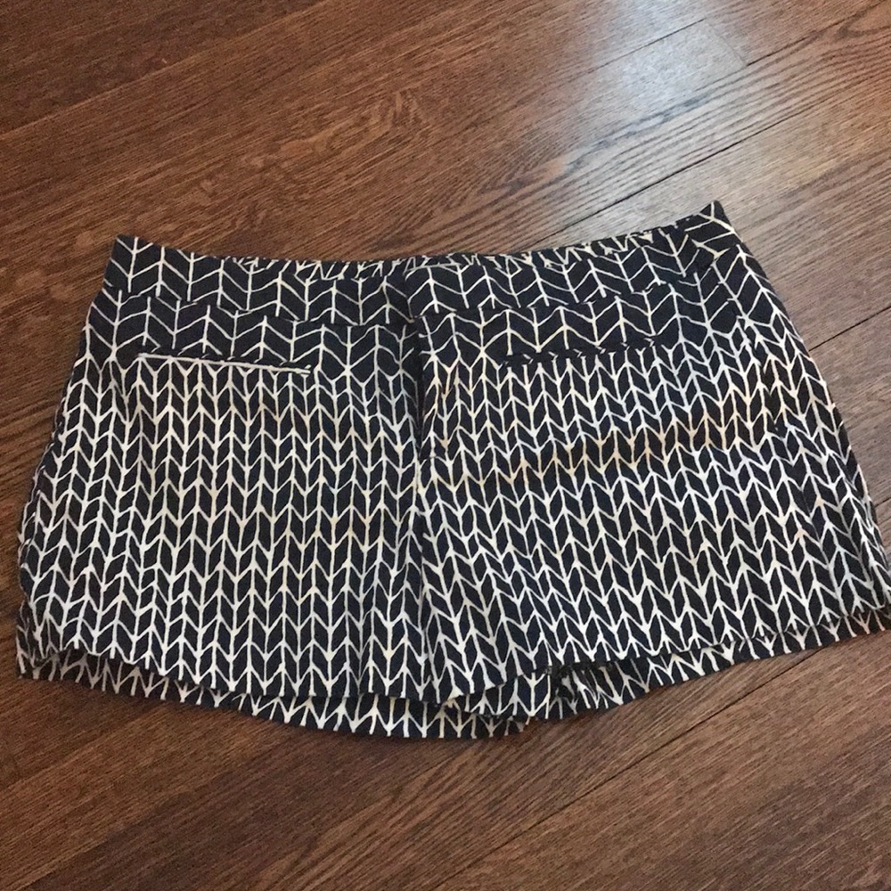 NWOT. Gap shorts.